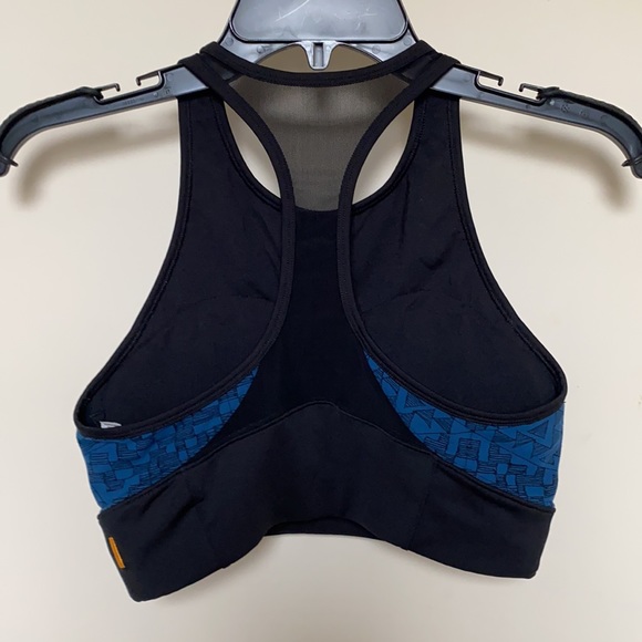 Lucy High Neck Mesh Racerback Sports Bra(Small) - Picture 2 of 4